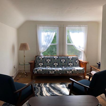 Ludington Blue Spruce Inn מראה חיצוני תמונה